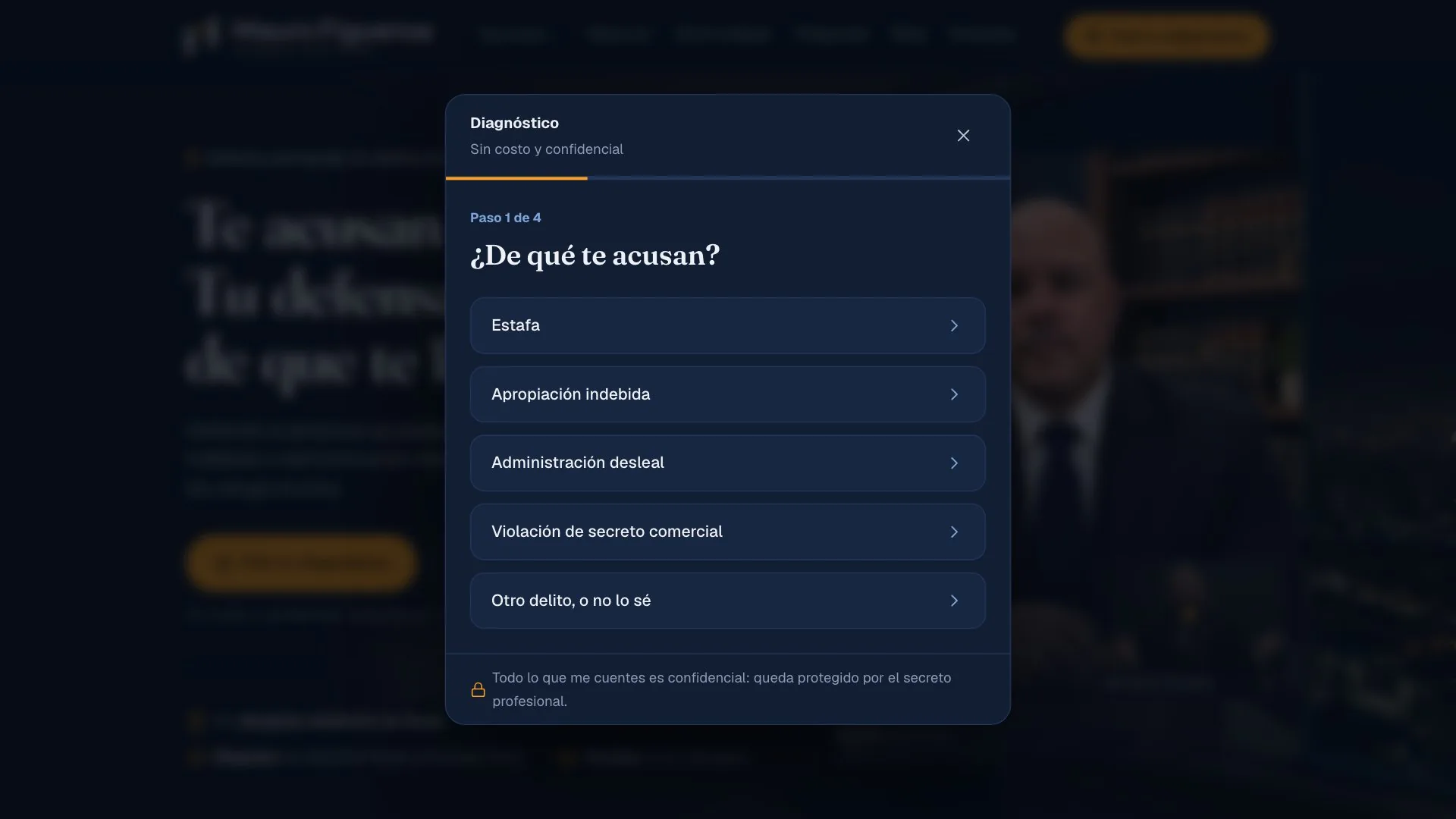 Ventana de diagnóstico del sitio de Mauro Figueroa, con la pregunta "¿De qué te acusan?" y los cuatro delitos.